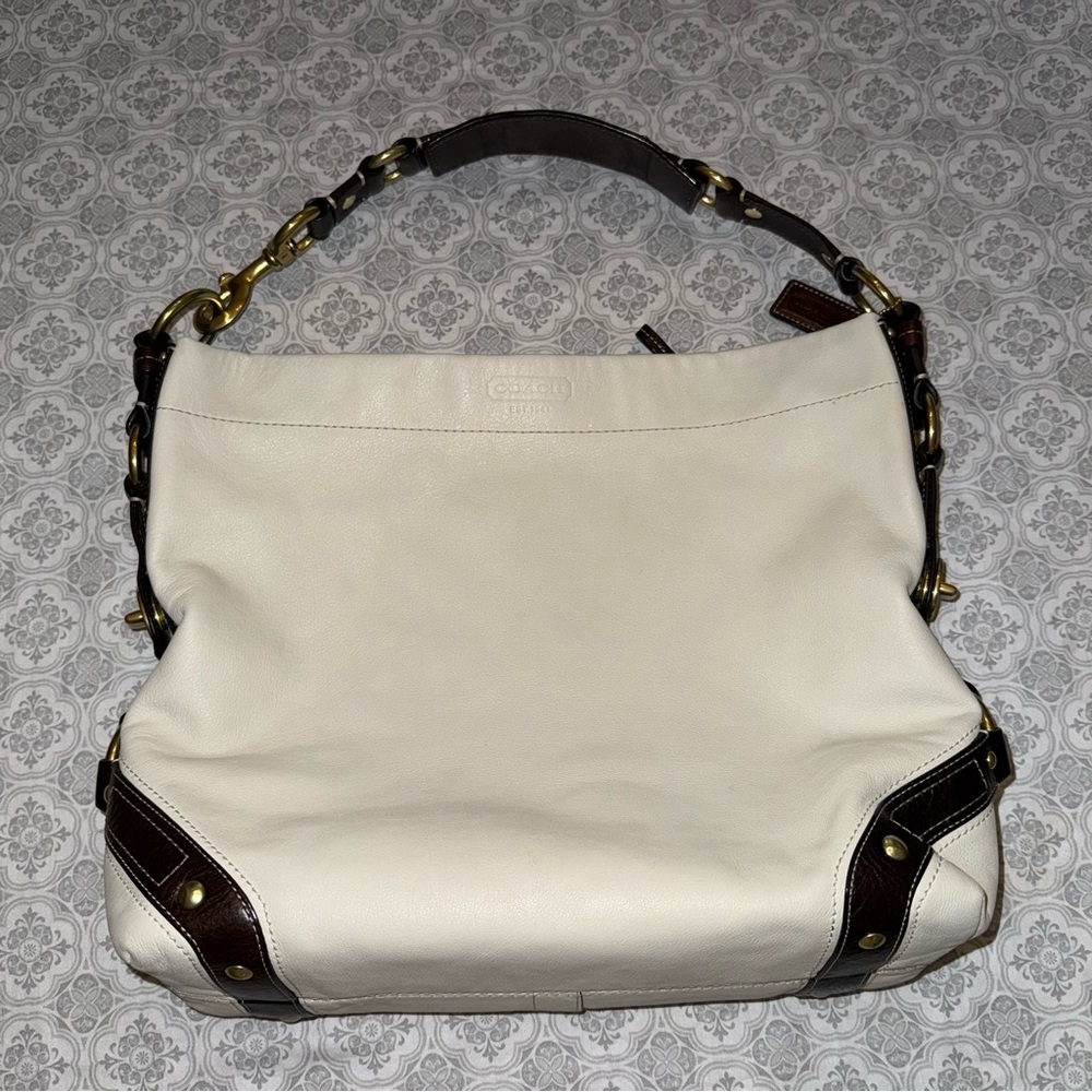 Coach Carly Hobo Shoulder Bag Pebbled Leather Off White Gold Hardware - Picture 3 of 15